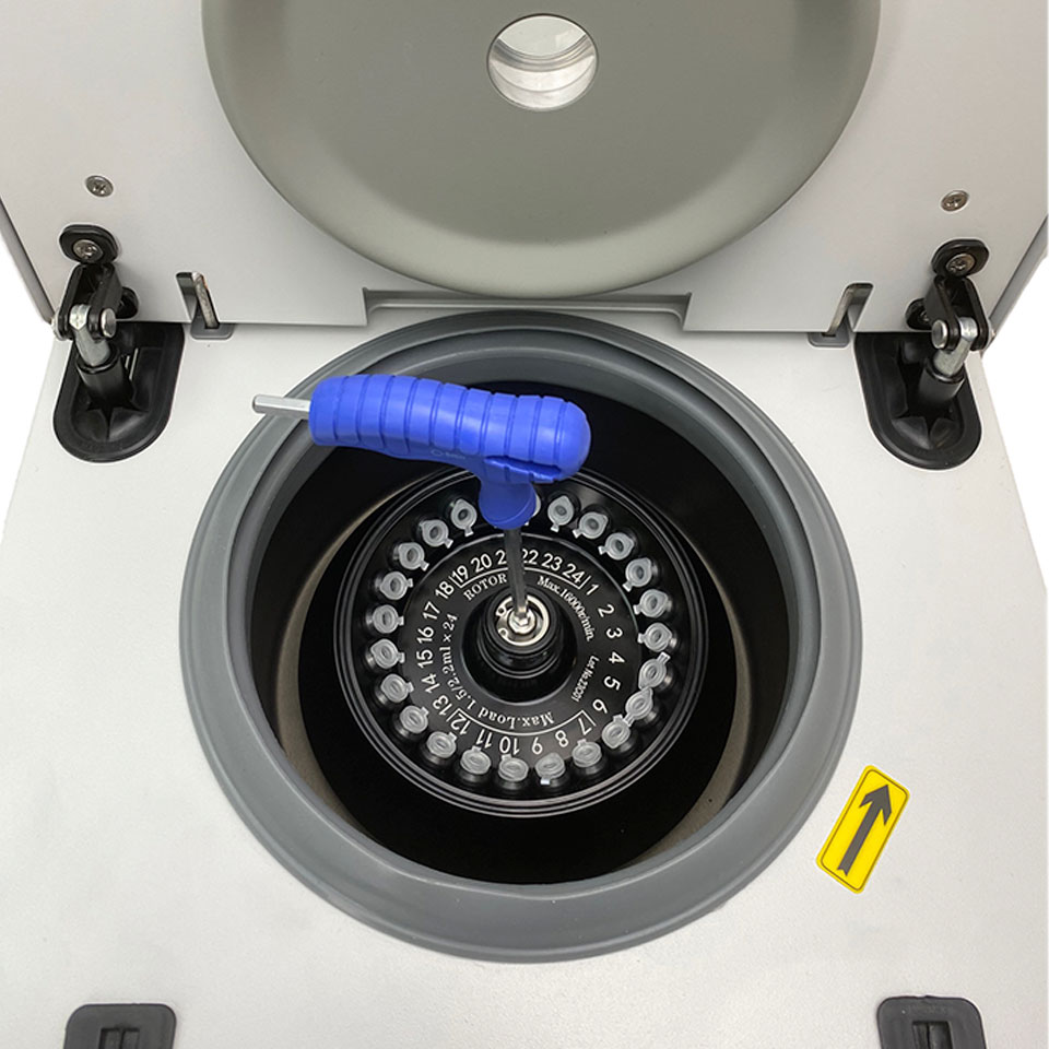 Лабораторная центрифуга с охлаждением STEGLER CM-160 R-Spin (до 16 000 об/мин, 24×2 мл)